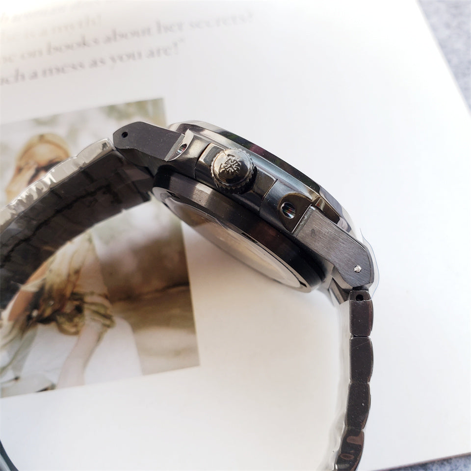 Relógio Nautillus Black 41mm