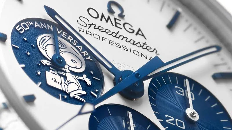 Relógio Omega Speedmaster " Snoopy Award" Anniversary Series Watch (Snoopy se movimenta) - Super Clone (Acompanha Caixa e Documentos)