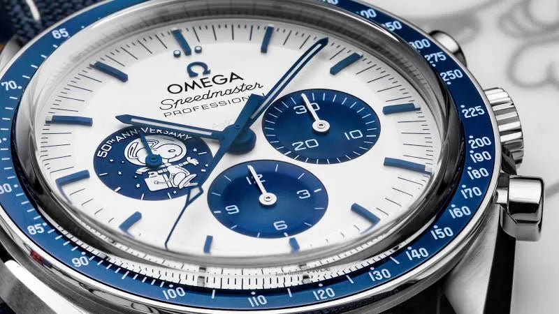 Relógio Omega Speedmaster " Snoopy Award" Anniversary Series Watch (Snoopy se movimenta) - Super Clone (Acompanha Caixa e Documentos)